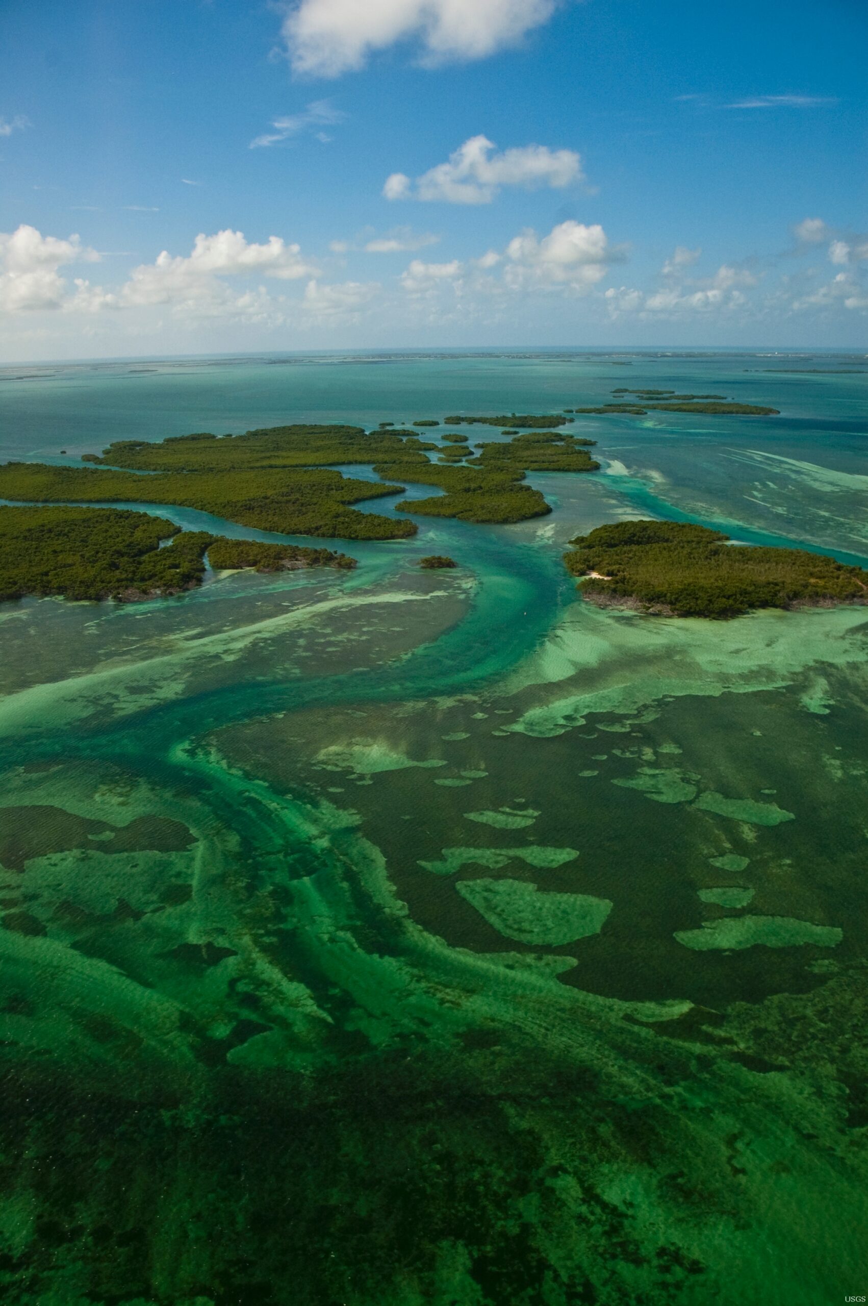 Mangrove islands and turquoise water in Key West National Wildlife Refuge
